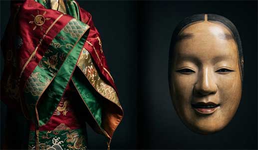 Máscara tradicional de teatro Noh junto a detalles de vestimenta de Bugaku